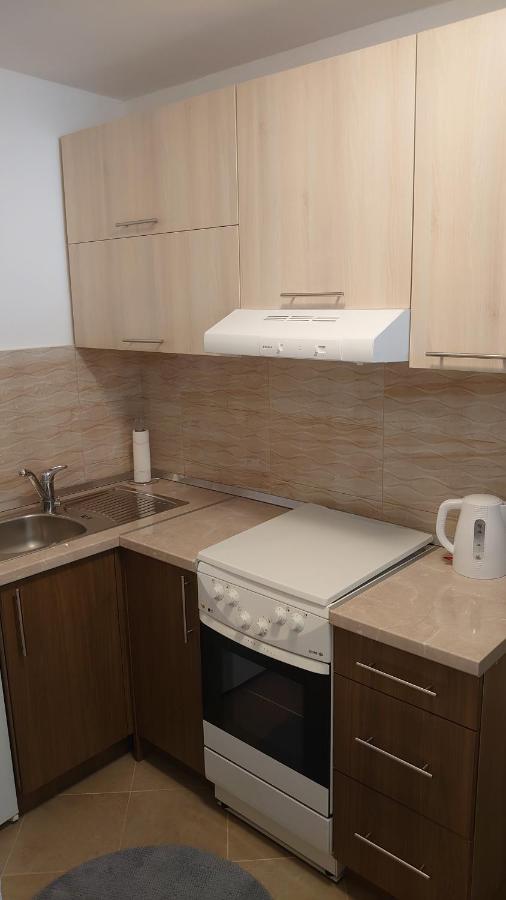 Apartments Tulipan - With Free Private Parking Garage 모스타르 외부 사진