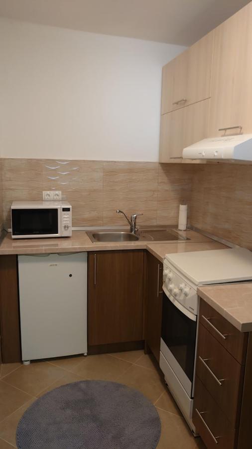 Apartments Tulipan - With Free Private Parking Garage 모스타르 외부 사진