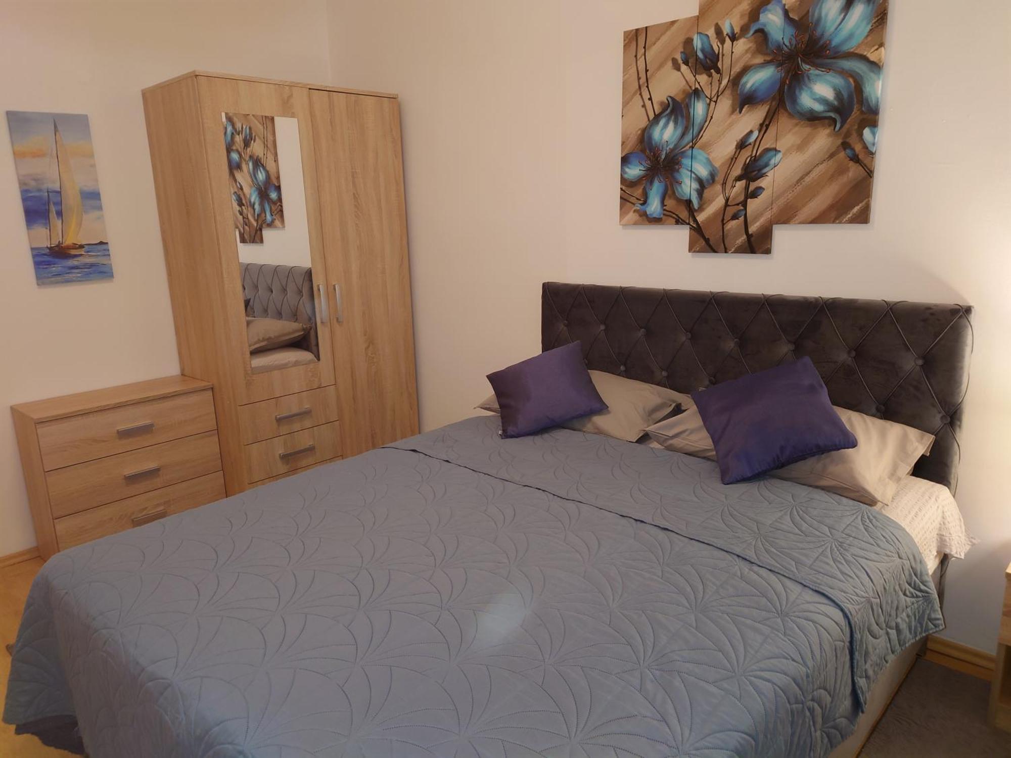 Apartments Tulipan - With Free Private Parking Garage 모스타르 외부 사진